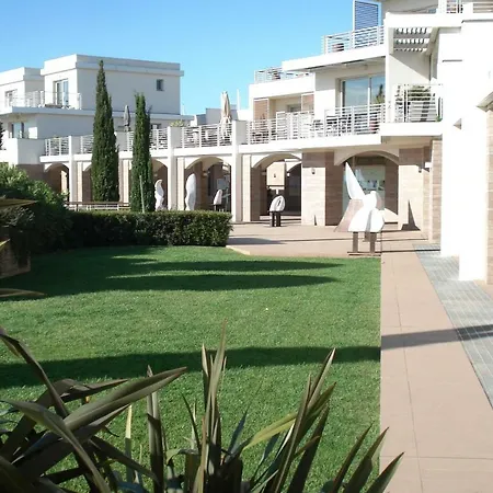 Portiglioni-belvedere 公寓 *
